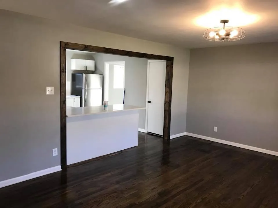 Slide of Hoosier Custom Construction