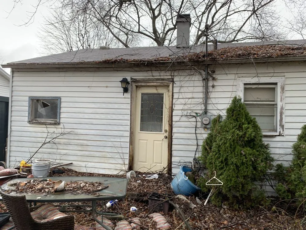 Slide of Hoosier Exterior Guyz