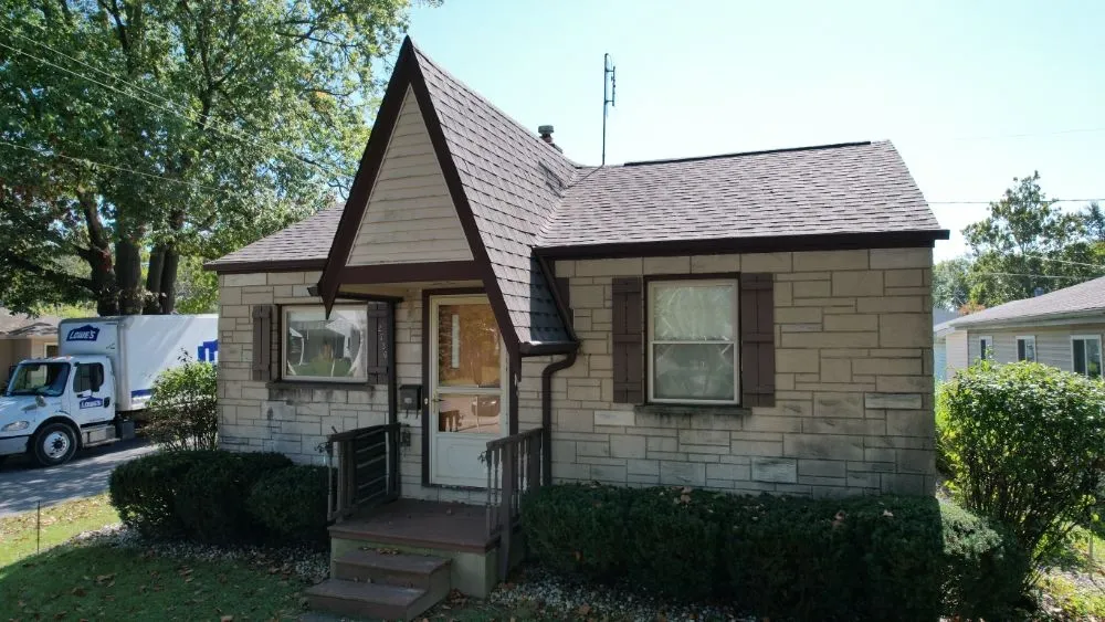 Slide of Hoosier Roofing Fort Wayne