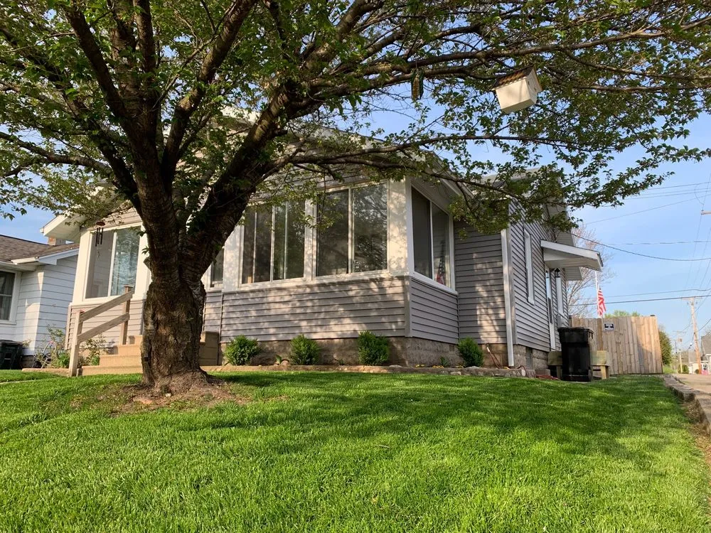 Slide of Hoosier Siding & Windows