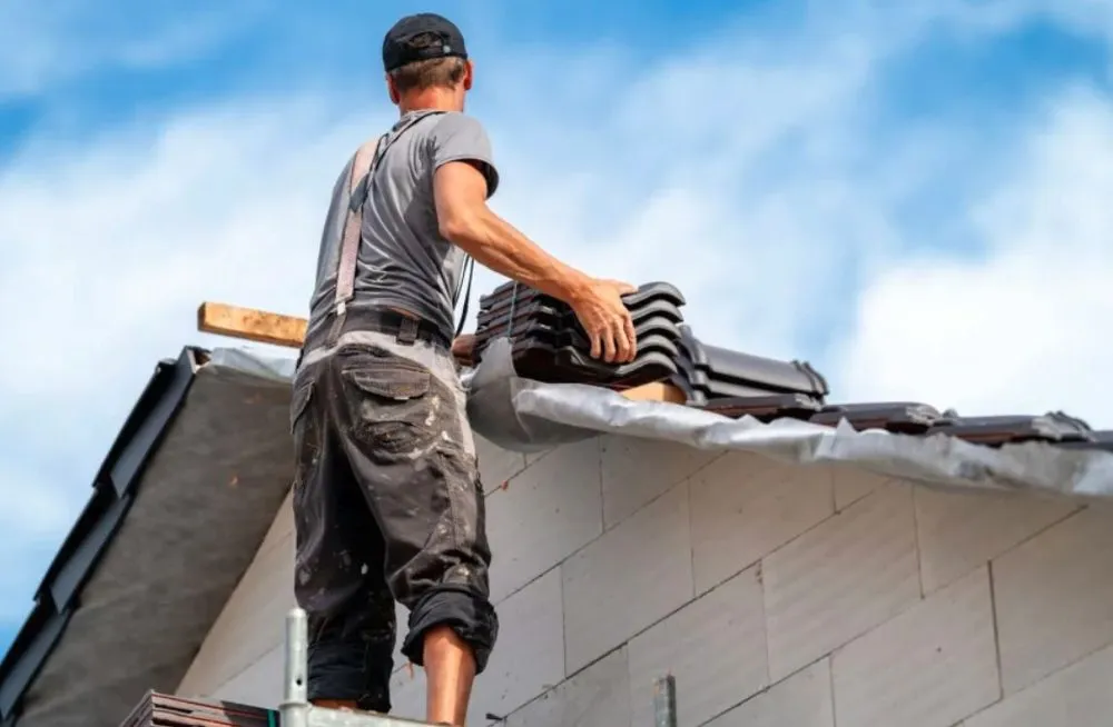 Slide of Hoot Exteriors