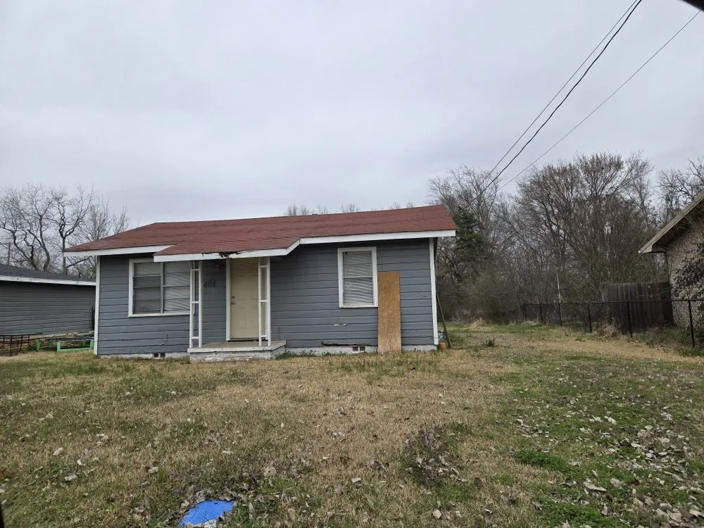 Licensed metal roofing installation with free inspection across Saltillo, TX - Hopkins Construction