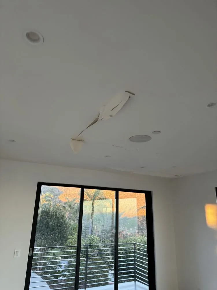 Slide of Horacio’s Roofing