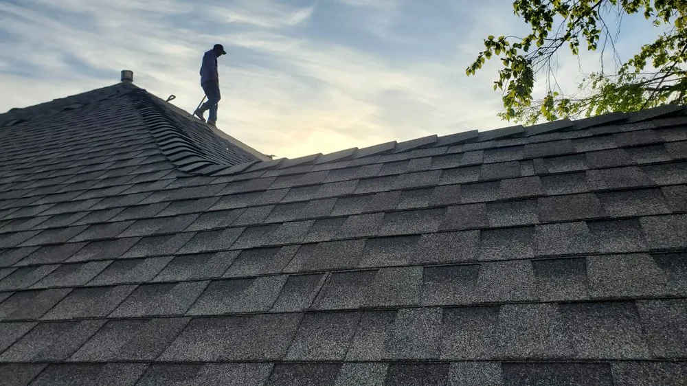 Slide of Horeb Roofing & Construction