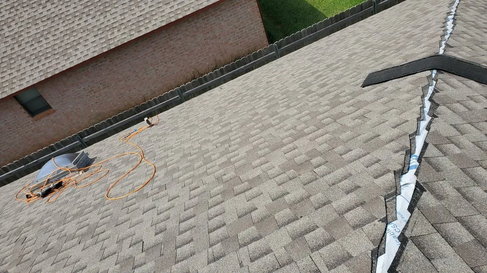 Slide of Horeb Roofing & Construction