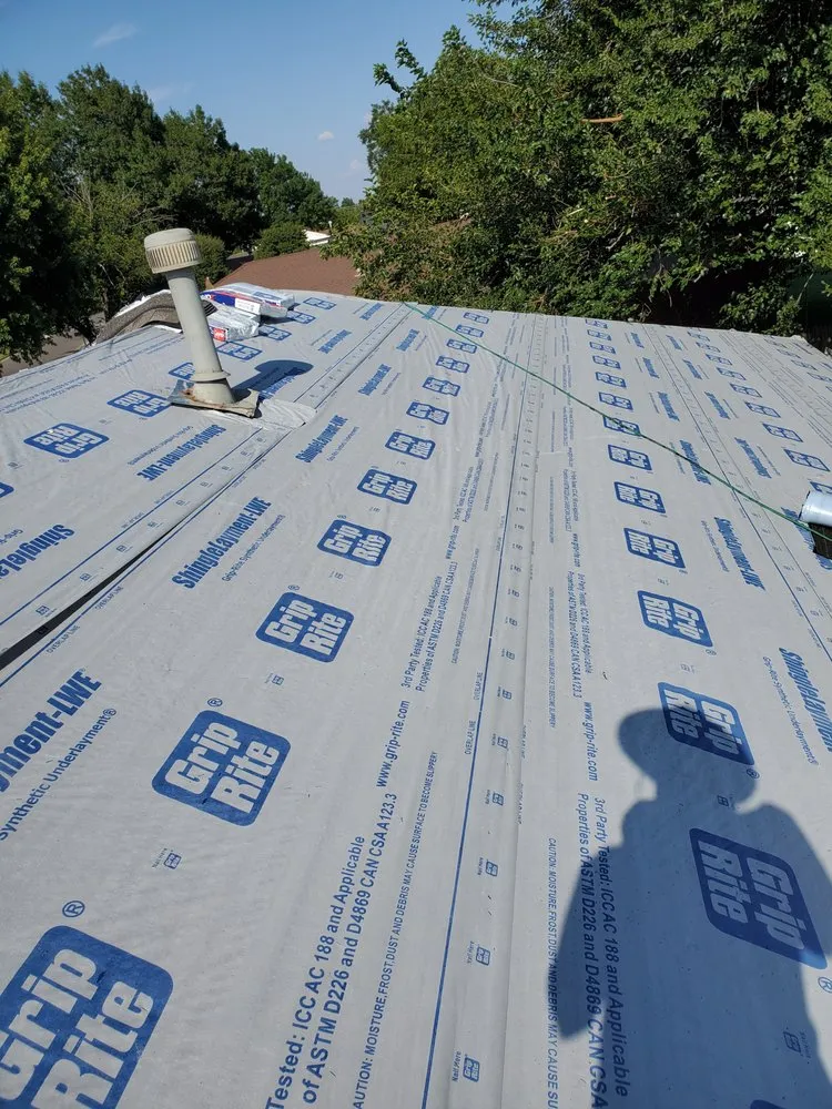 Slide of Horeb Roofing & Construction