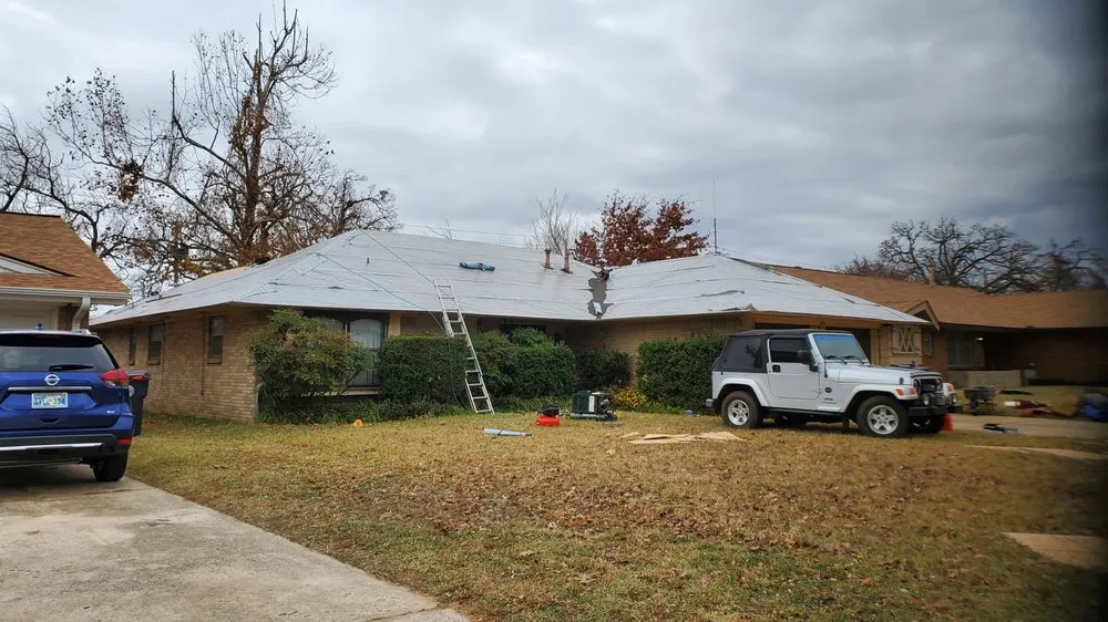 Slide of Horeb Roofing & Construction