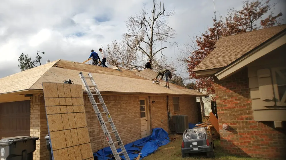 Slide of Horeb Roofing & Construction
