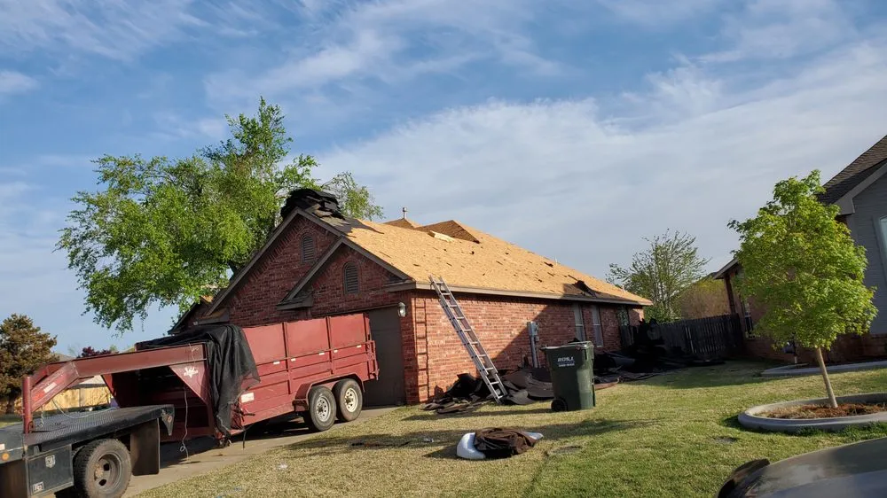 Slide of Horeb Roofing & Construction