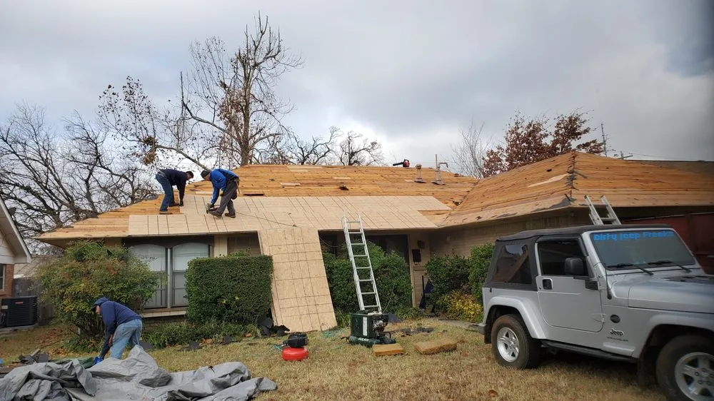 Slide of Horeb Roofing & Construction