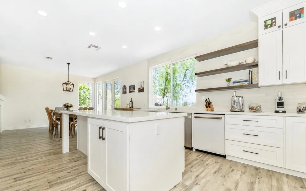 Slide of Horizon Builders Pro