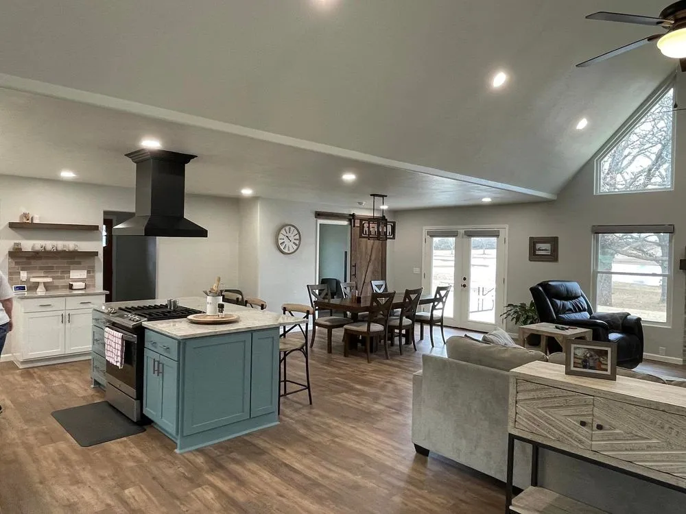 Slide of Horizon Construction