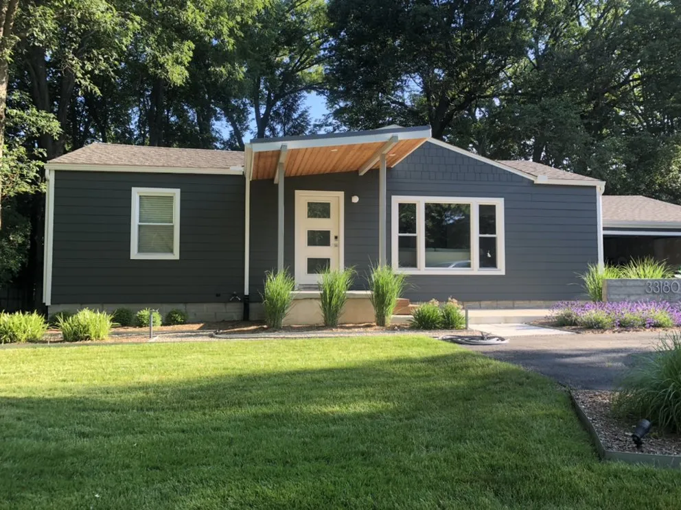 Slide of Horizon Roofing & Construction