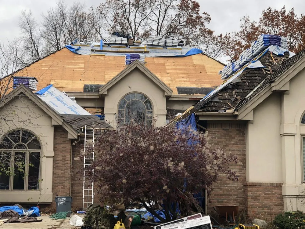 Slide of Horizon Roofing & Construction