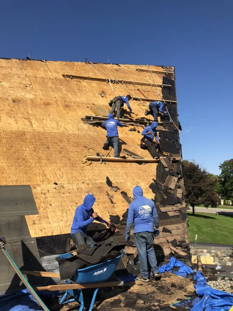 Slide of Horizon Roofing & Construction