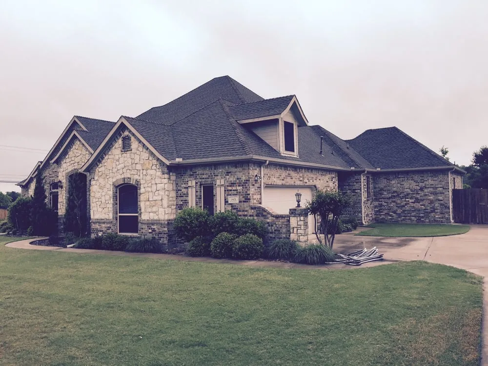 Slide of Horizon Roofing