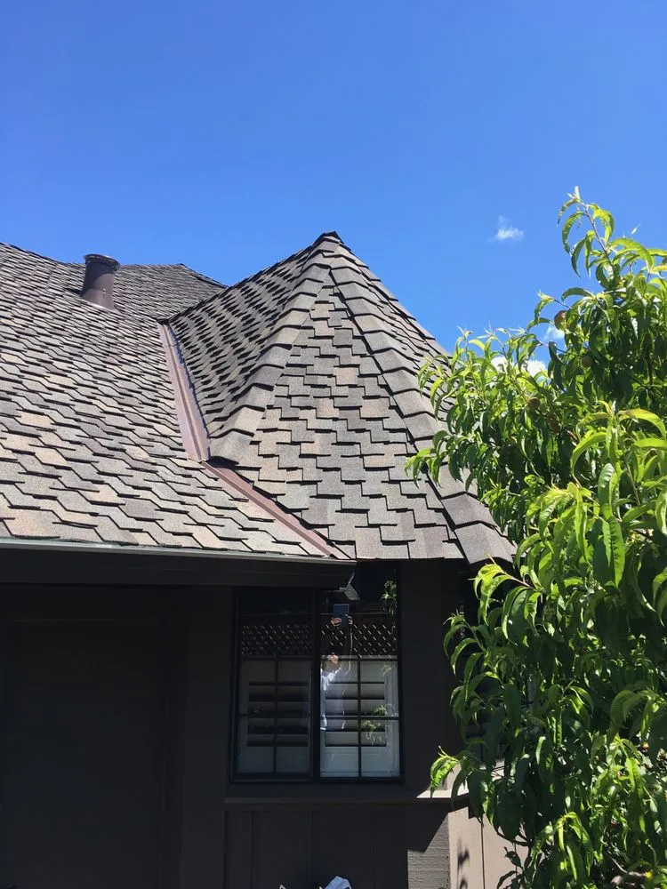 Local flat roof repair for homes in Vineburg, CA by Horizon Roofing