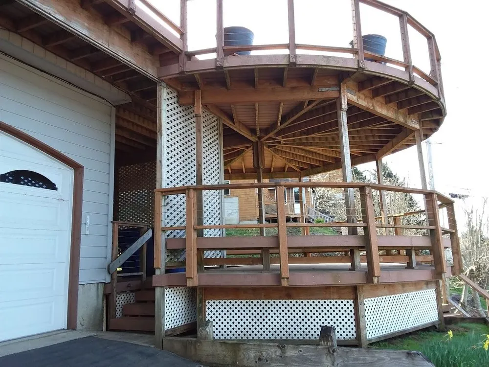 Slide of Horizon West Remodeling