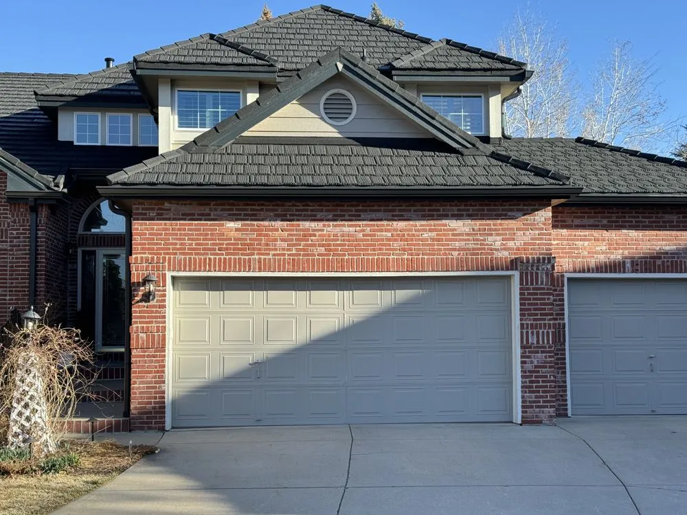 Slide of Horn Brothers Roofing