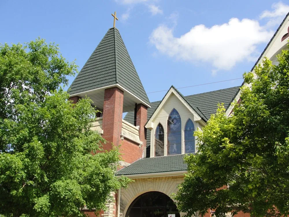Slide of Horn Brothers Roofing