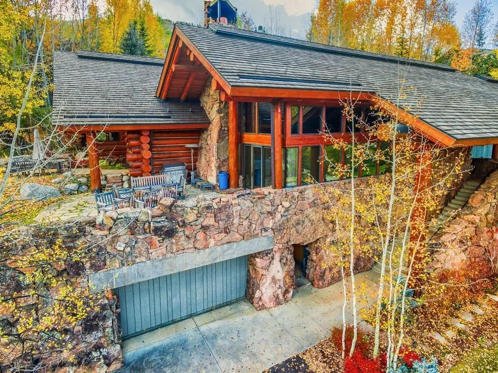 Slide of Horn Brothers Roofing