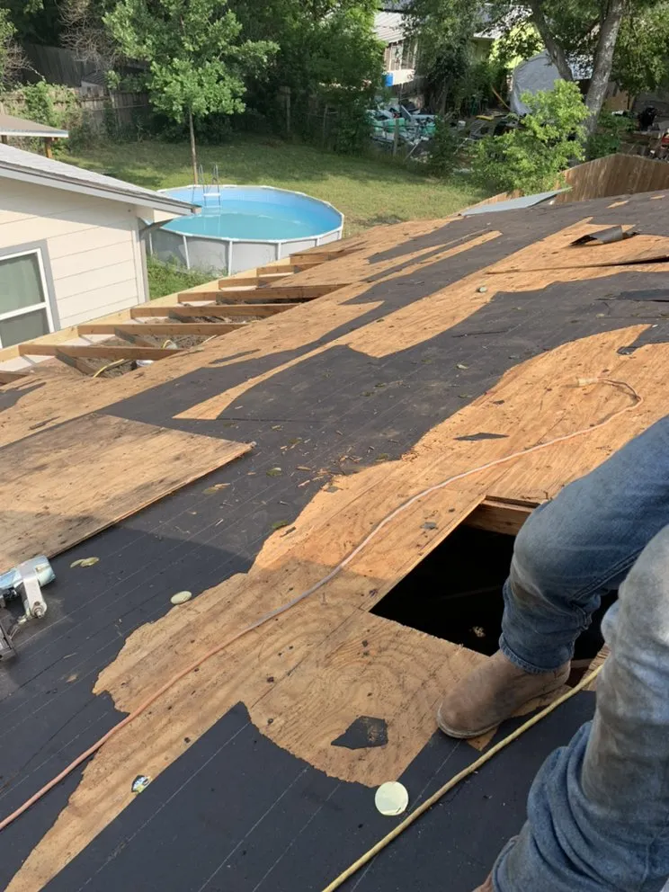 Slide of Horseshoe Roofing