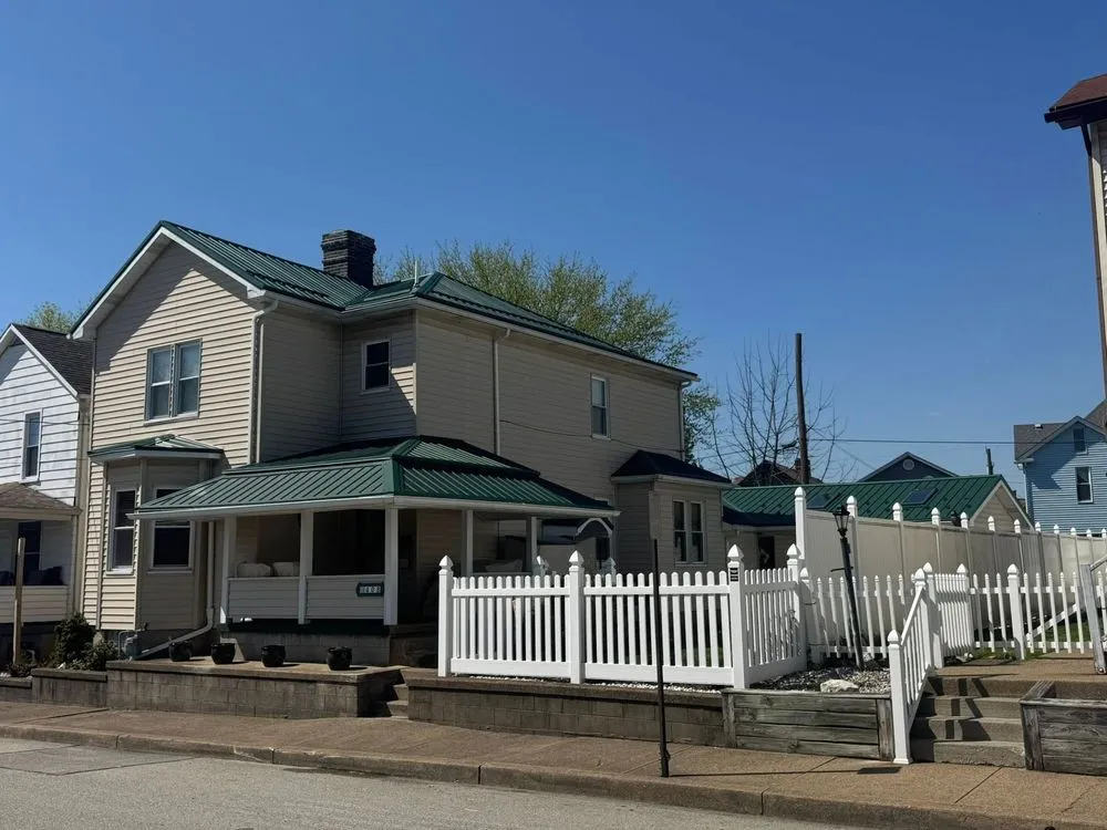 Local shingle roofing service experts serving Belle Vernon, PA - Hostetler Builders