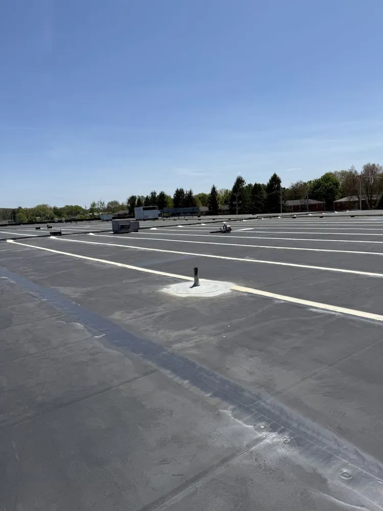 Top-rated shingle roofing service for residential properties across Walhonding, OH - Hostetler Roof Coatings