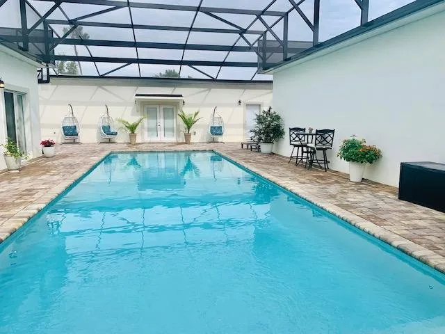 Slide of Houchins Family Construction