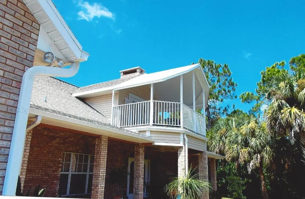 Slide of Hough Roofing & Screen Rooms