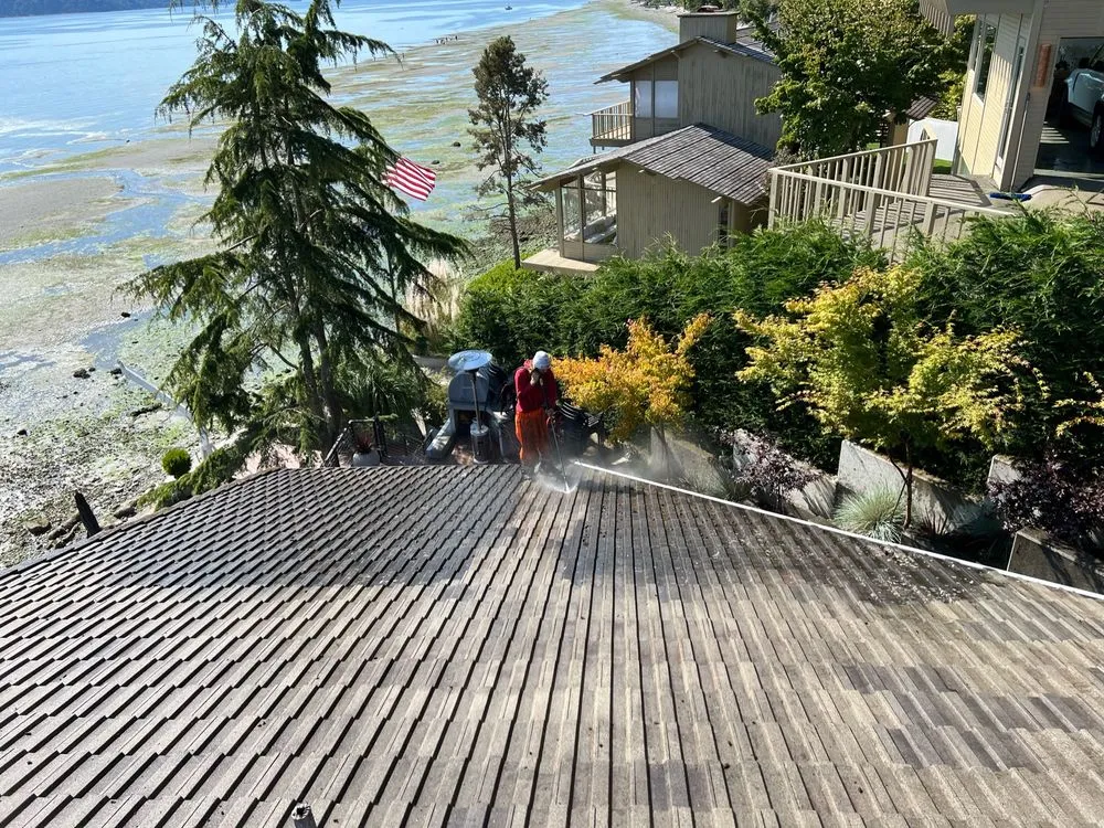 Slide of House Huggerz