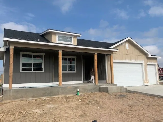 Slide of House Worxs