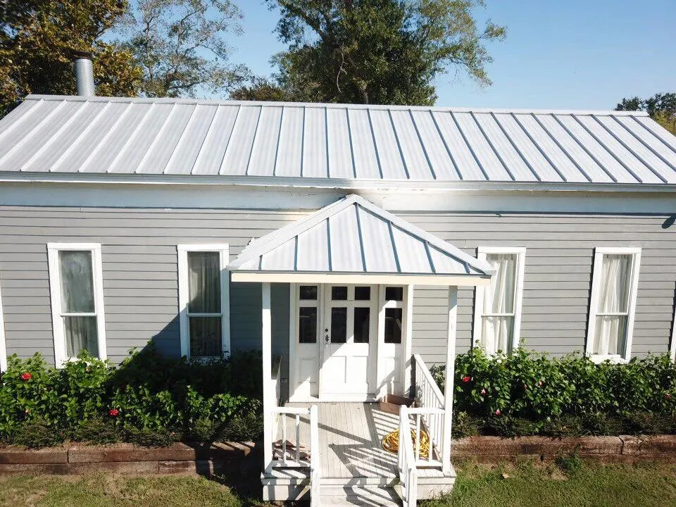 Slide of Houser Roofing