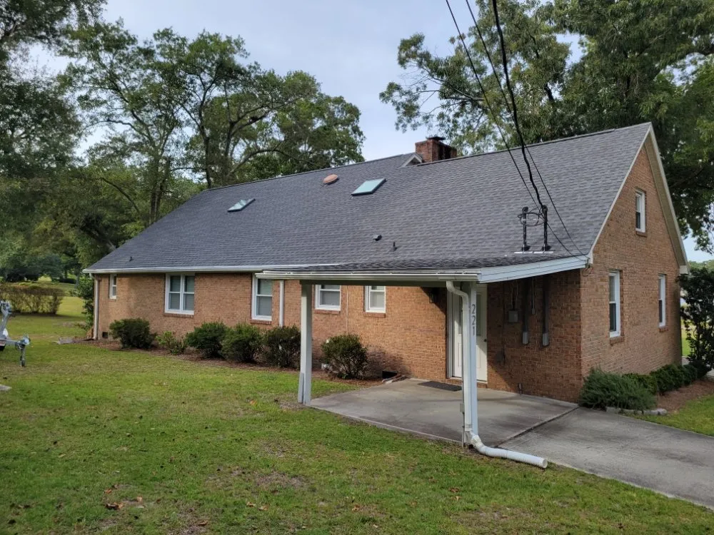 Slide of Howard Roofing & Construction