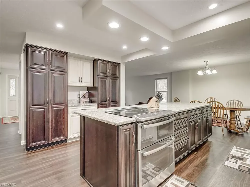 Slide of Howard Tradeworx