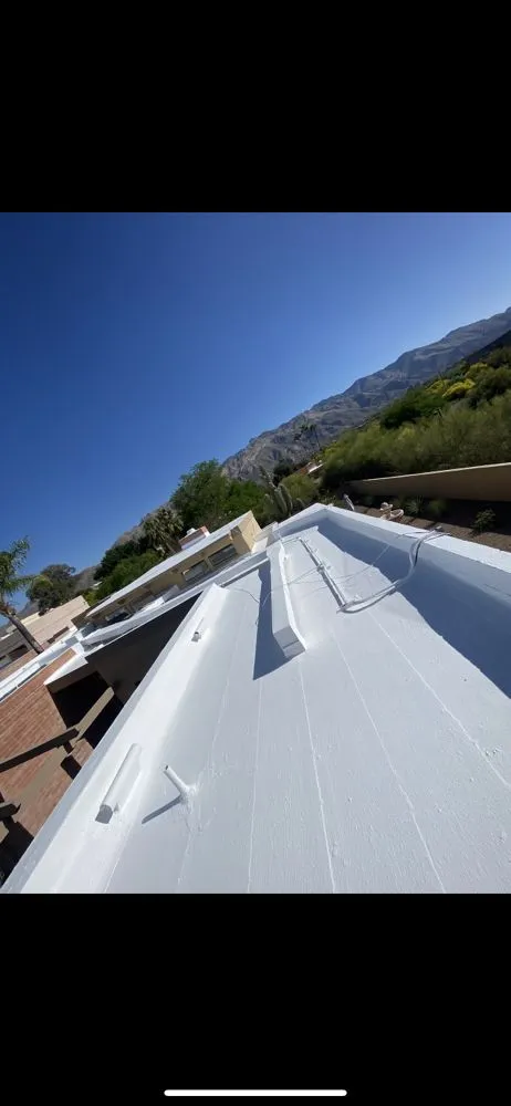 Slide of Hoyos Roofing