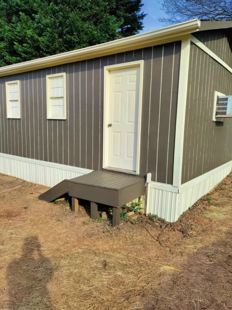 Local roof leak repair in Harmony, NC - HQ Construction
