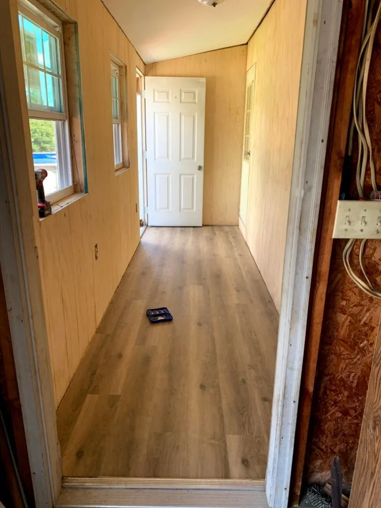 Local shingle roofing service in Harmony, NC by HQ Construction