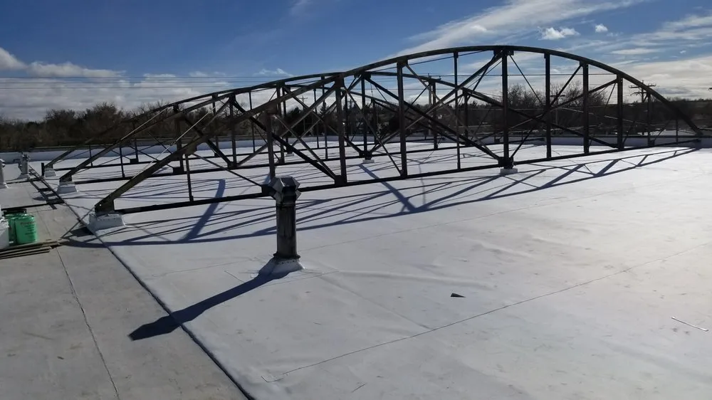 Slide of HQ Roofing Service