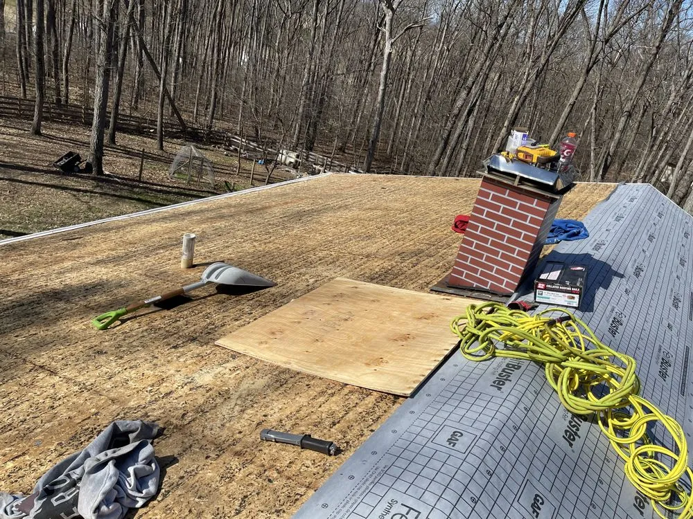 Licensed roof inspection experts serving Halethorpe, MD - H&R Contracting