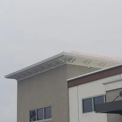 Hr Highland Roofing Logo