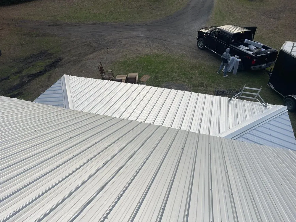 Slide of H&R Roofing and Construction