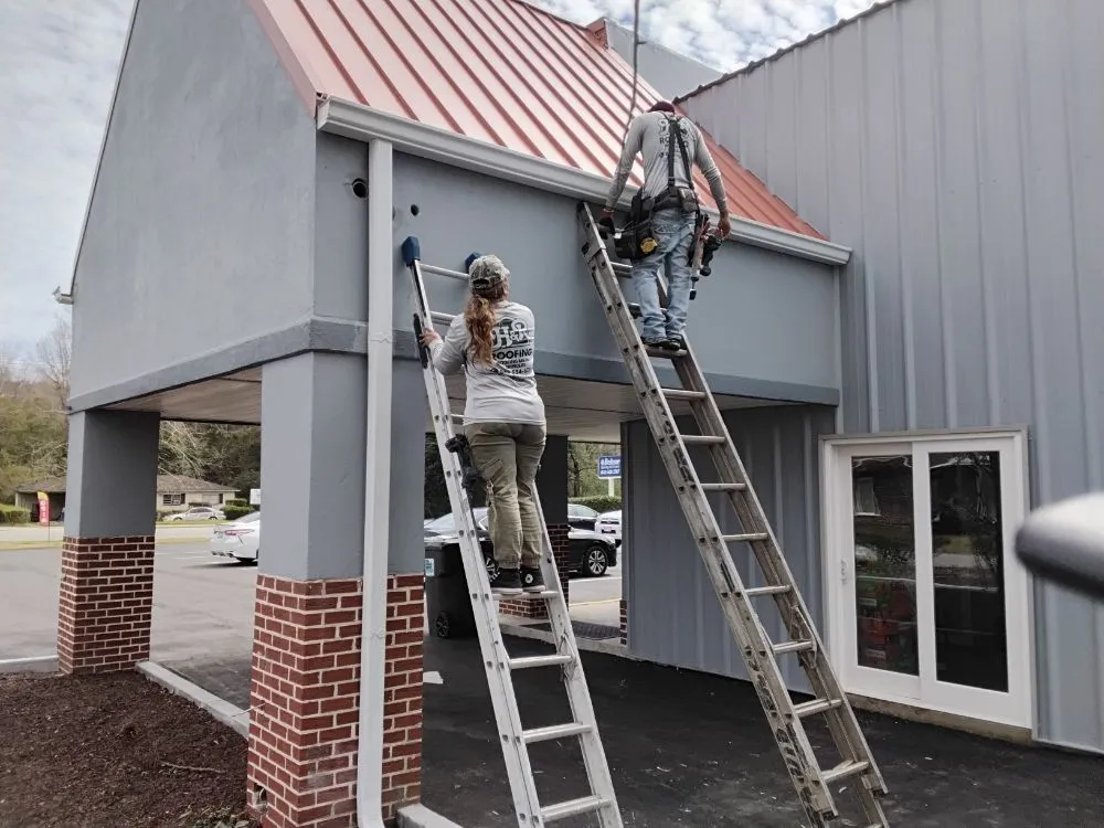 Slide of H&R Roofing and Construction