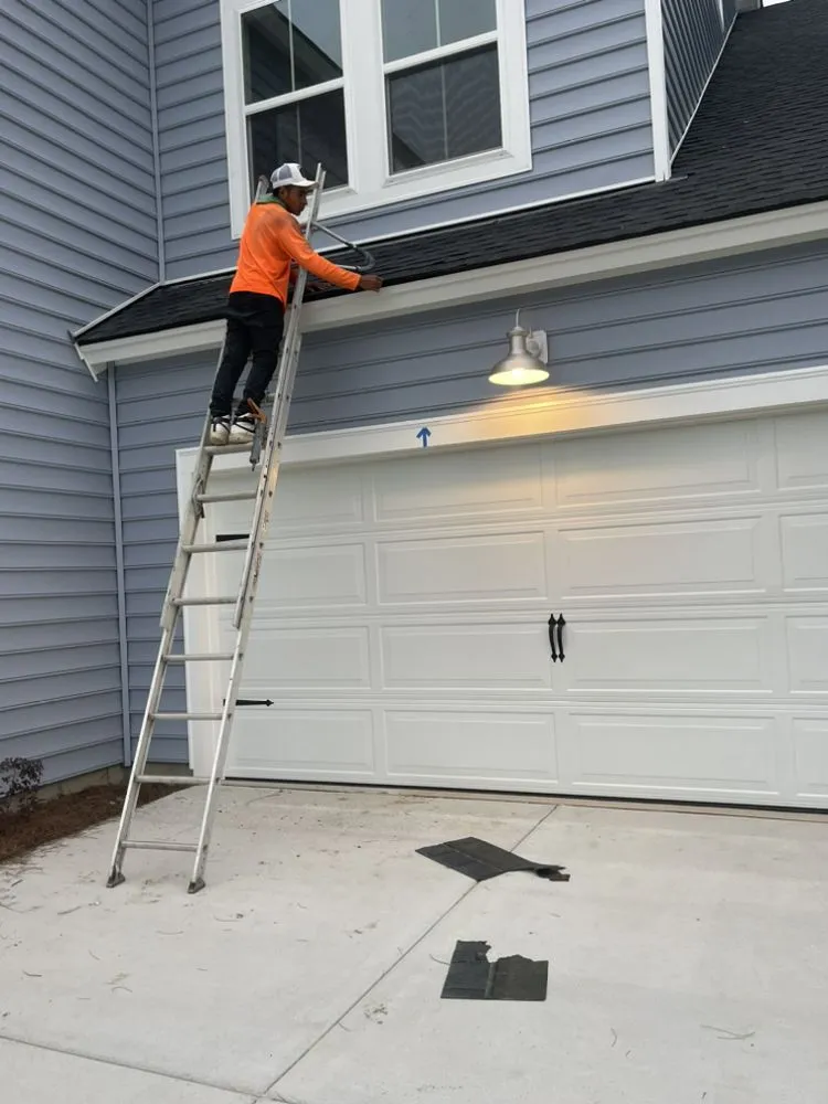 Slide of H&R Roofing and Construction