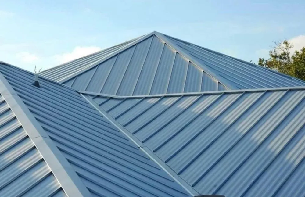 Slide of H&R Roofing and Construction