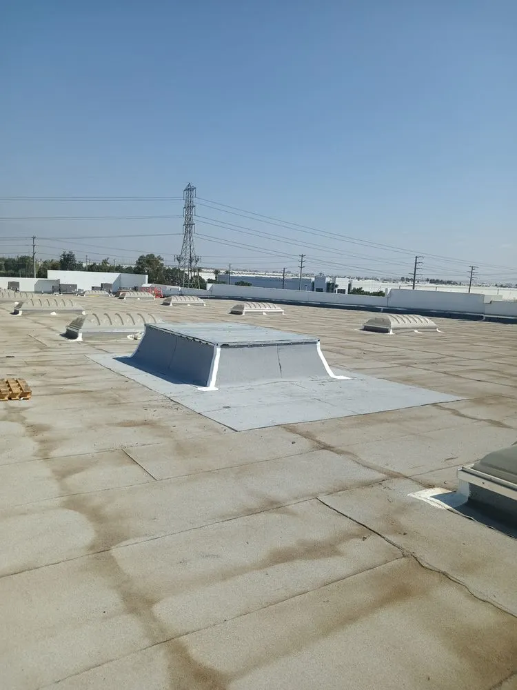 Slide of HR Roofing