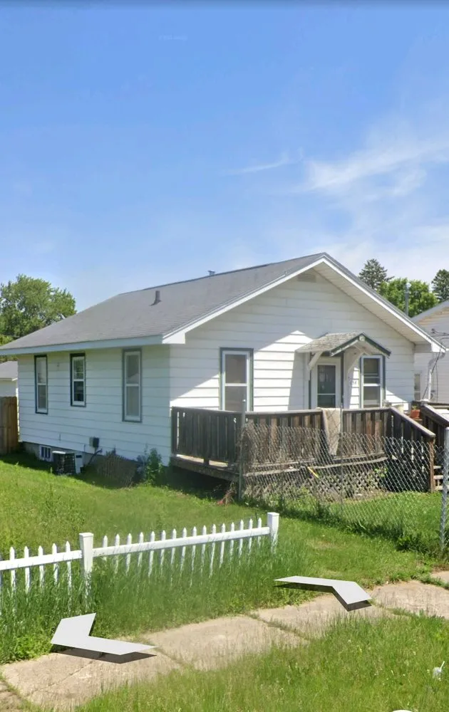 Slide of H&S Contracting