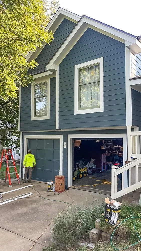 Slide of HT Roofing & Construction