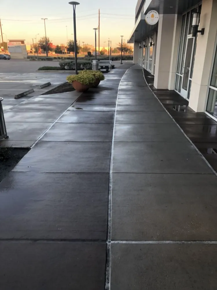 Slide of HTX Unlimited Contracting and Maintenance