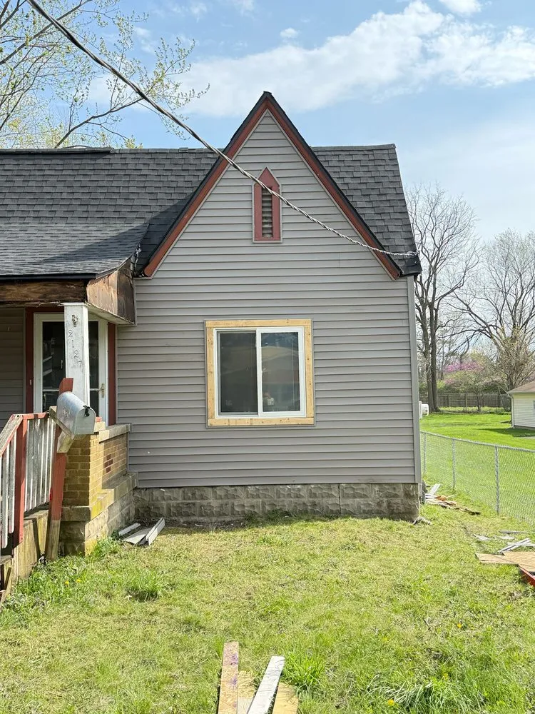Slide of Huatulco Roofing Service